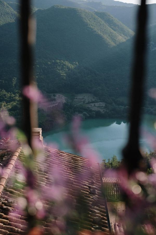 Lago Del Turano - La Taverna Con Cucina Open Space E Free Wi-Fi Ascrea Luaran gambar