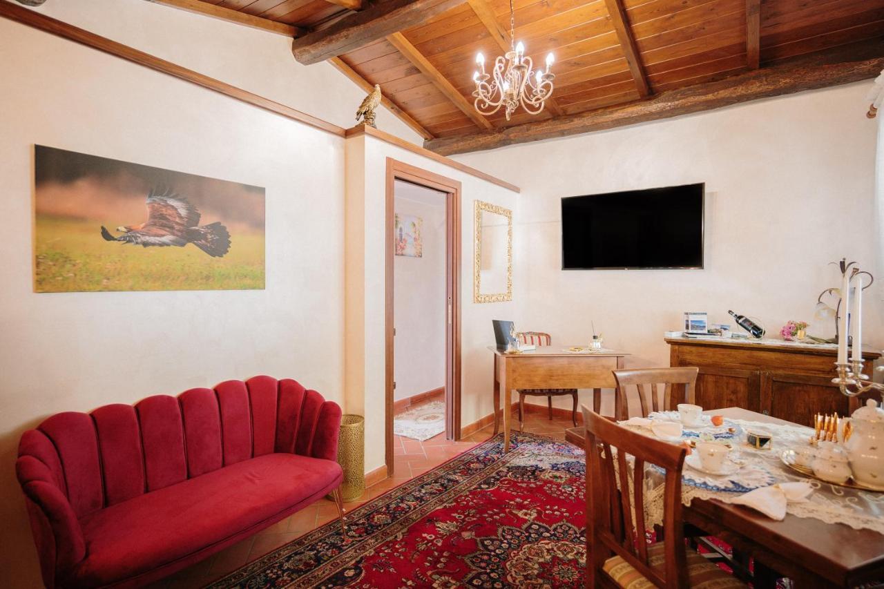 Lago Del Turano - La Taverna Con Cucina Open Space E Free Wi-Fi Ascrea Luaran gambar
